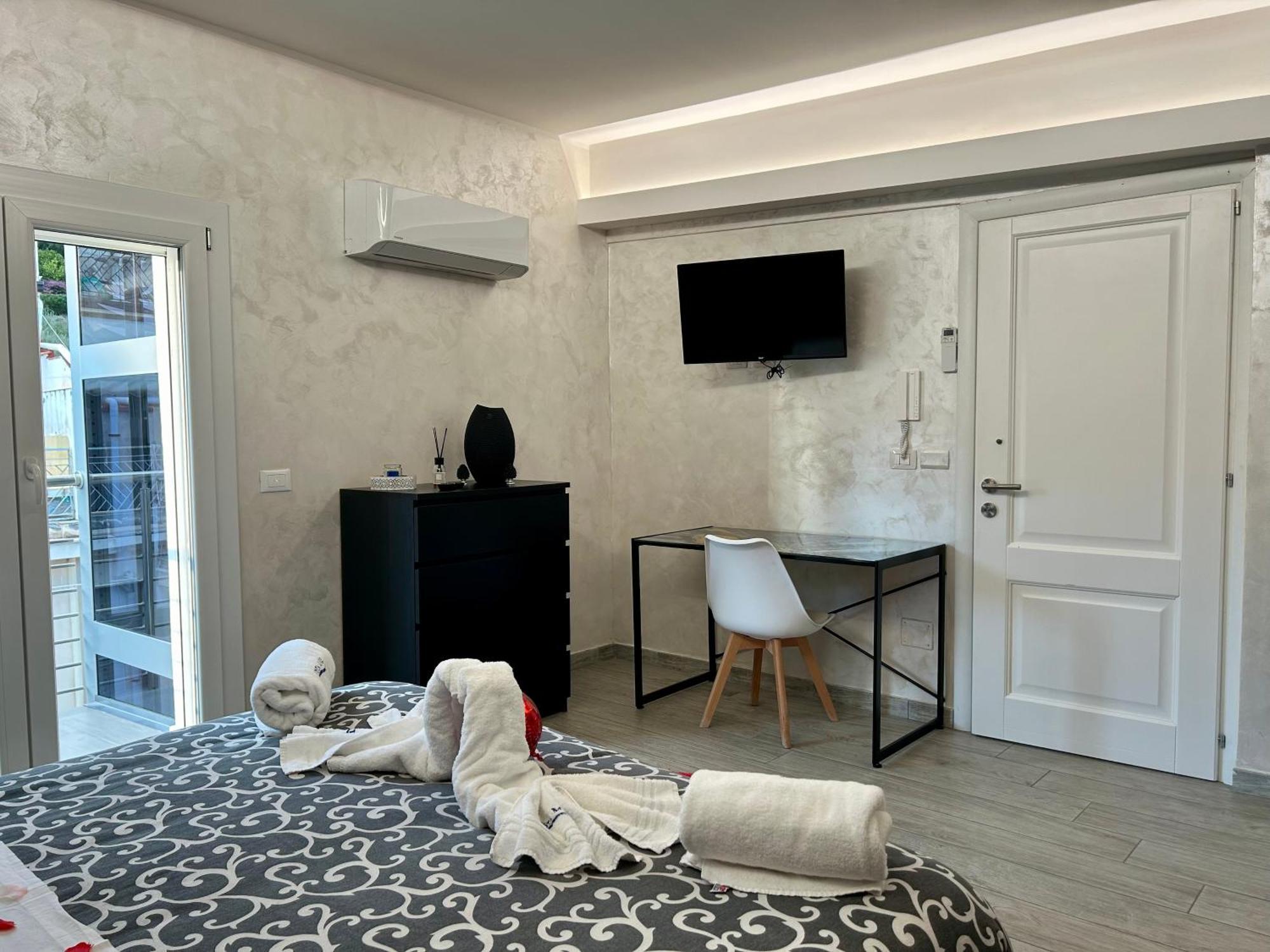 Vista Mare Apartments Giardini Naxos Δωμάτιο φωτογραφία