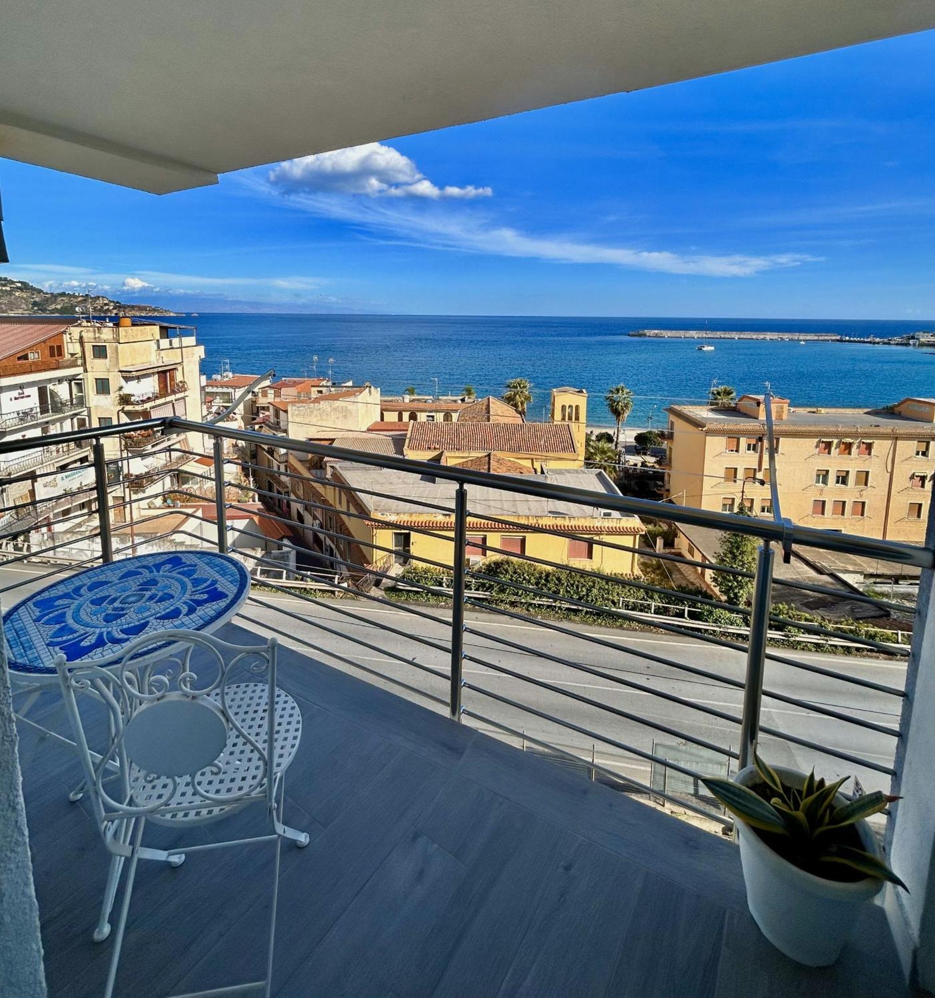 Vista Mare Apartments Giardini Naxos Δωμάτιο φωτογραφία