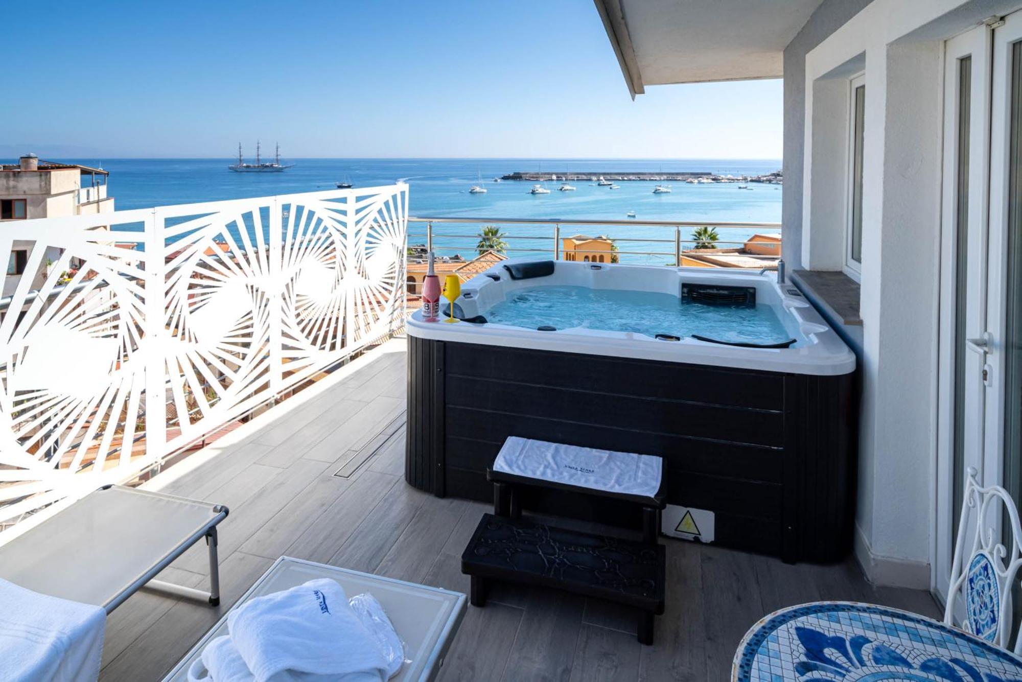 Vista Mare Apartments Giardini Naxos Δωμάτιο φωτογραφία