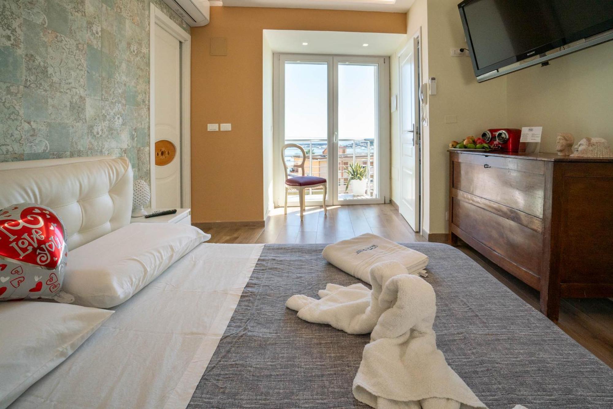 Vista Mare Apartments Giardini Naxos Δωμάτιο φωτογραφία
