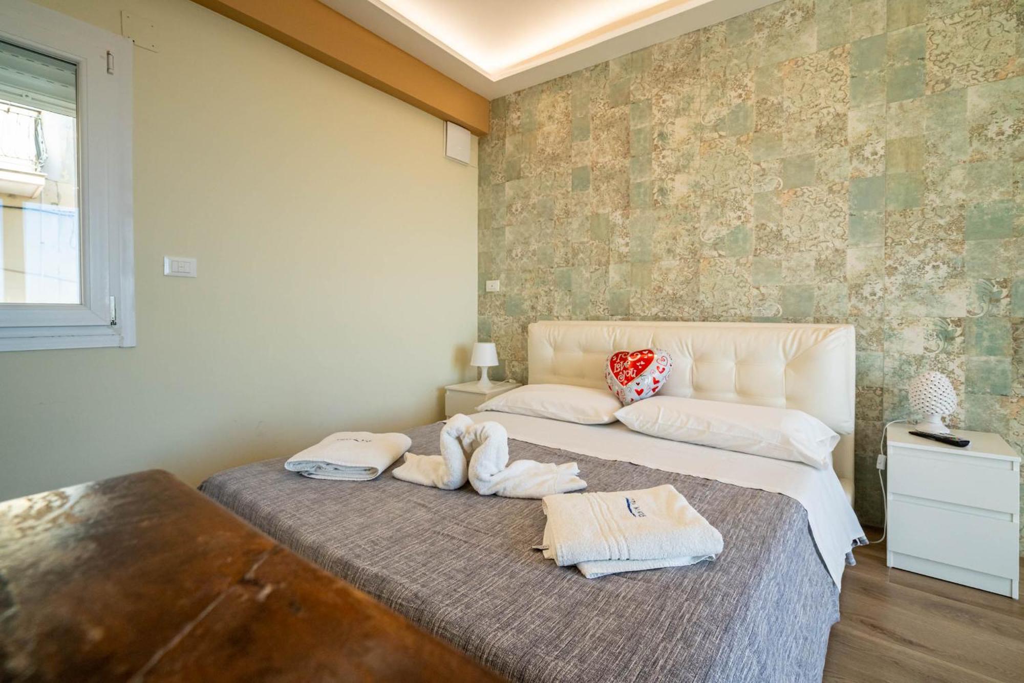 Vista Mare Apartments Giardini Naxos Δωμάτιο φωτογραφία