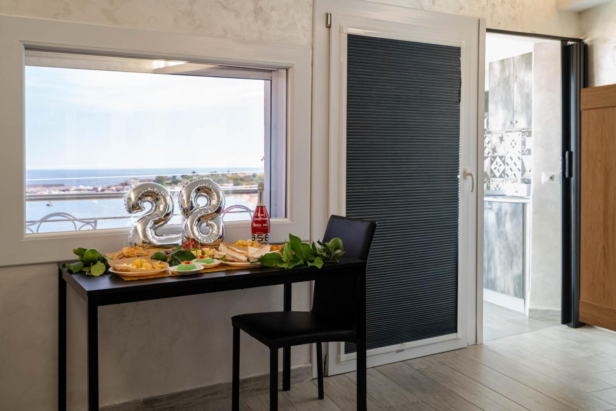 Vista Mare Apartments Giardini Naxos Δωμάτιο φωτογραφία
